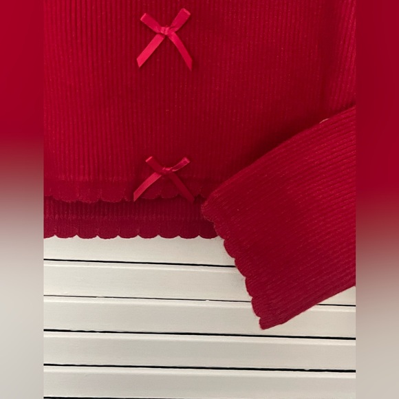 RSQ Long Sleeve Red Top w/ bow detail. NWT - Picture 6 of 7